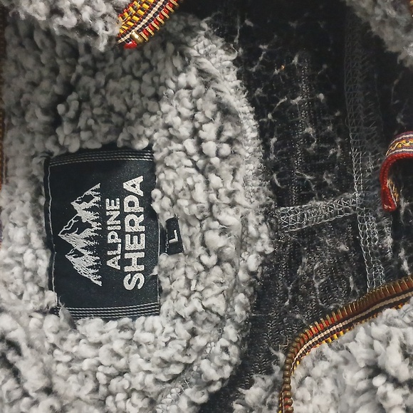 ALPINE SHERPA Gray Sweater, FOR WOMENS,  size L, pre-loved - Picture 3 of 5